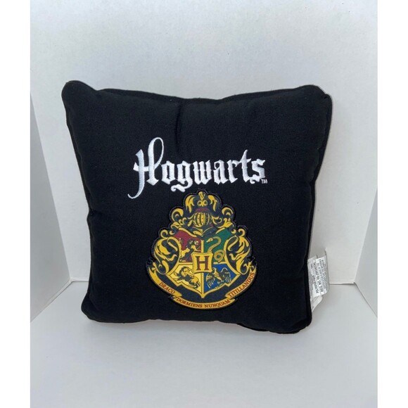 Universal Studios- Wizarding World Of Harry Potter Hogwarts Throw Pillow 13” - Picture 1 of 5
